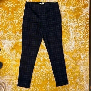 Max studio, pull on slim fit stretch French ankle crop plaid pants M NWT
